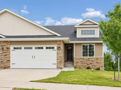 620 Creekside Dr, Tiffin, IA, 52340