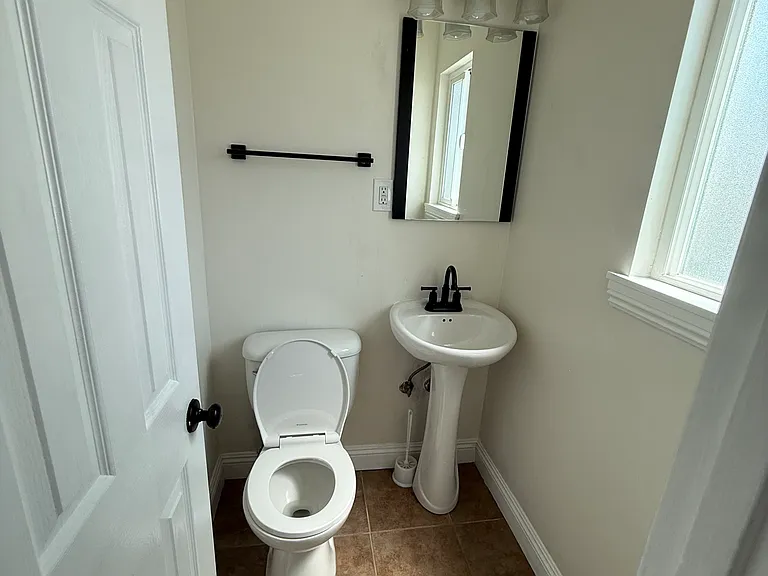 14613 Piuma Ave — Photo 40