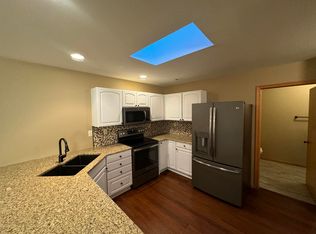 2014 Terrace Dr, Cedar Falls, IA 50613