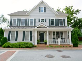 1324 S Kenmore Cir, Arlington, VA 22204