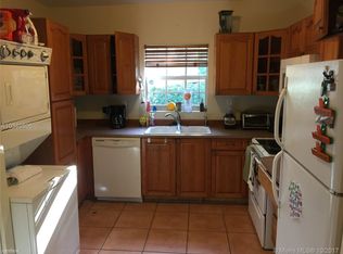 5911 SW 59th St, Miami, FL 33143