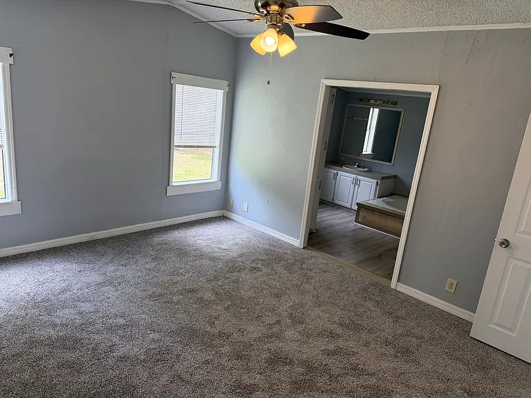 228 Gail Dr — Photo 22