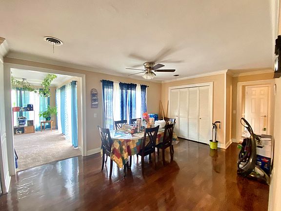 5th image of 304 Margaret Ave