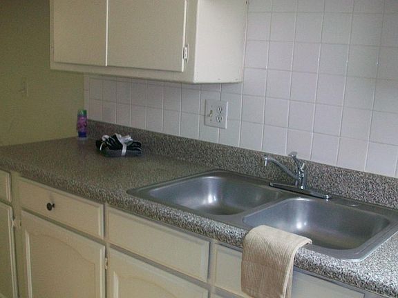 4th image of 9932 Mallison Ave Unit C