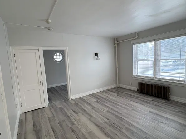 2105 Cornwall St, Regina, SK S4P 2K8