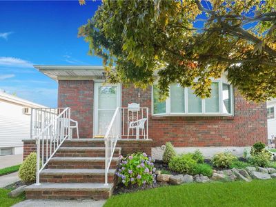 188 Woods Of Arden Rd, Staten Island, NY, 10312