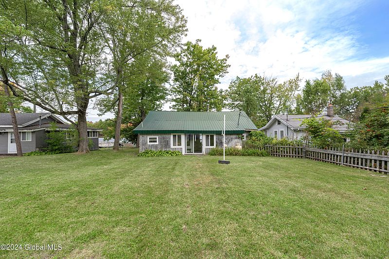 5th image of 156 Lake Avenue