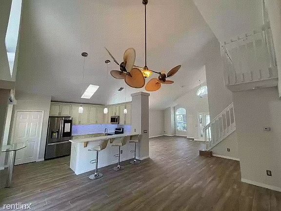 5th image of 3701 Pickwick Dr