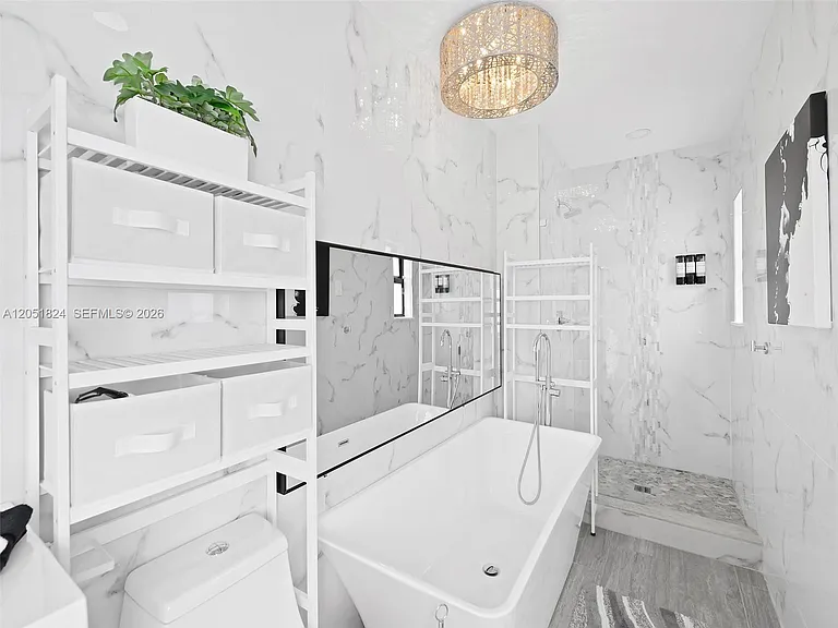 2301 E Las Olas Blvd — Photo 40