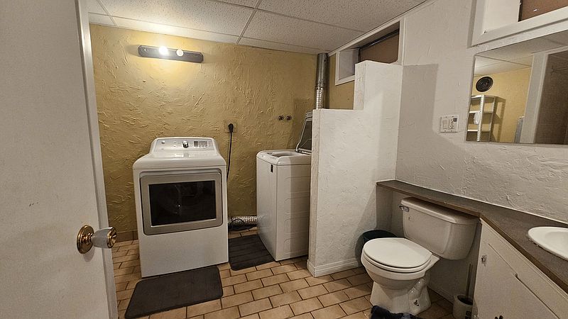 Calgary House for rent - 4 Bedrooms — photo 14