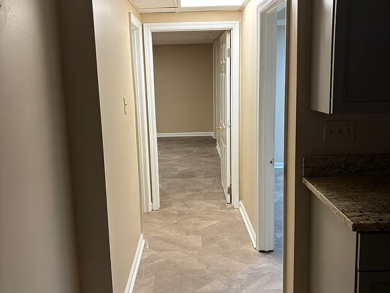 146 S Jackson St #7 — Photo 6