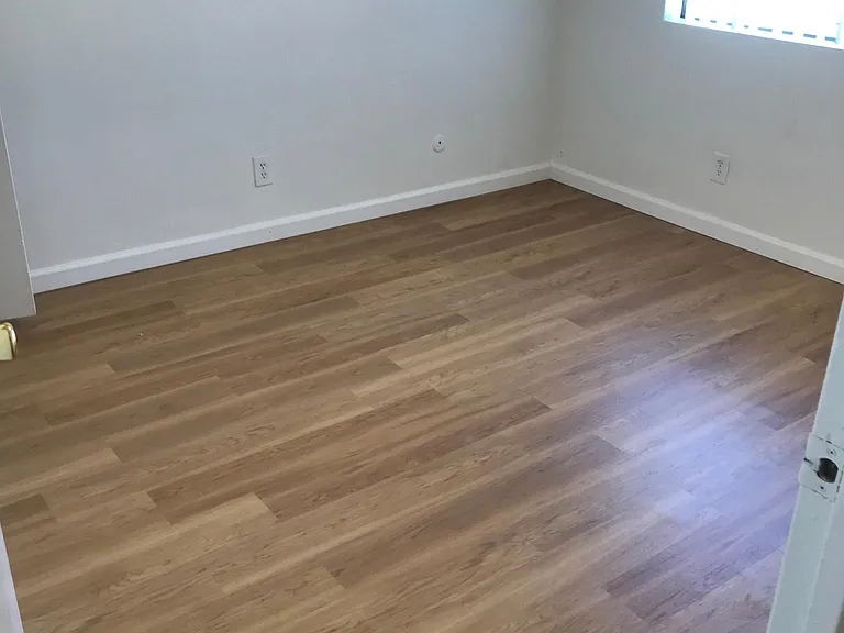 137 N Stanford Ave #B — Photo 10