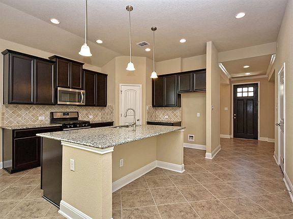 3rd image of 13811 Tribeca Ln