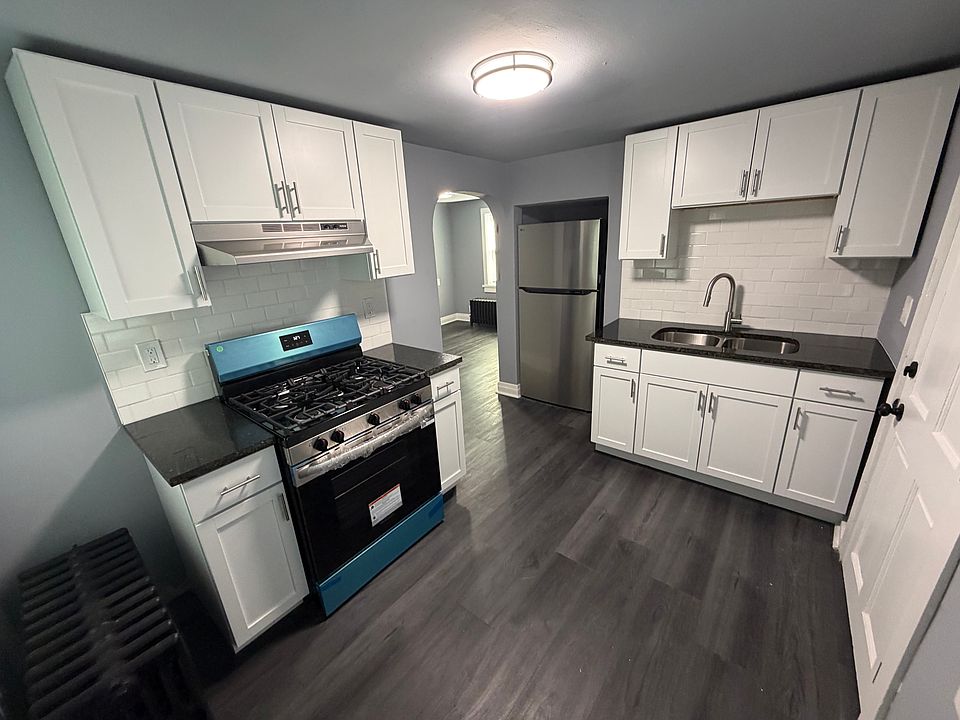1st image of 2444 Schrage Ave #B