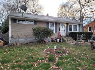 1163 Bridge St, Manchester, NH 03104