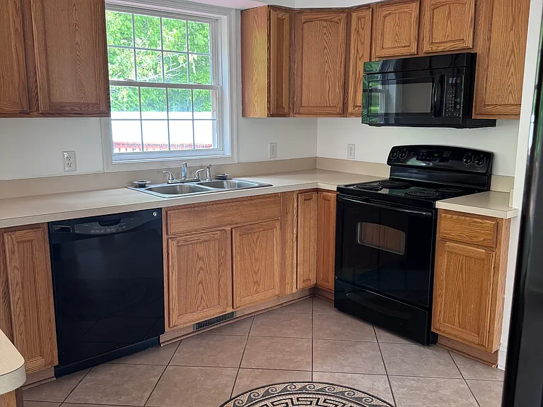 5555 T J Wright Ln — Photo 6