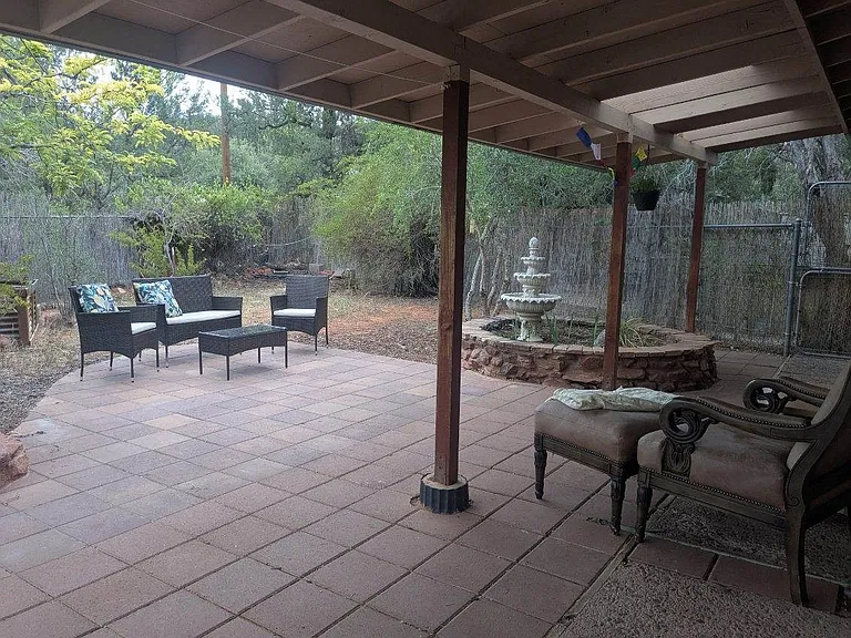 45 Red Rock Crossing Rd — Photo 3
