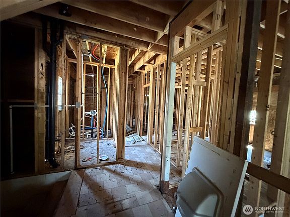 5th image of 6242 Flora Avenue S