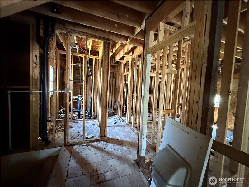 5th image of 6242 Flora Avenue S
