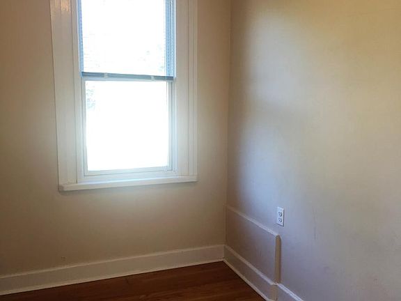 5th image of 61 Parkview Dr