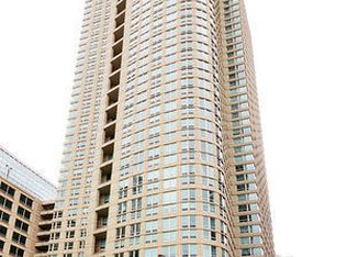 345 N La Salle Dr APT 2004, Chicago, IL 60654