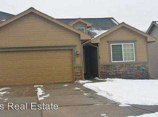 19903 Marinda St, Omaha, NE 68130
