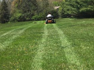 W237 Oakwood Dr, Delafield, WI 53018