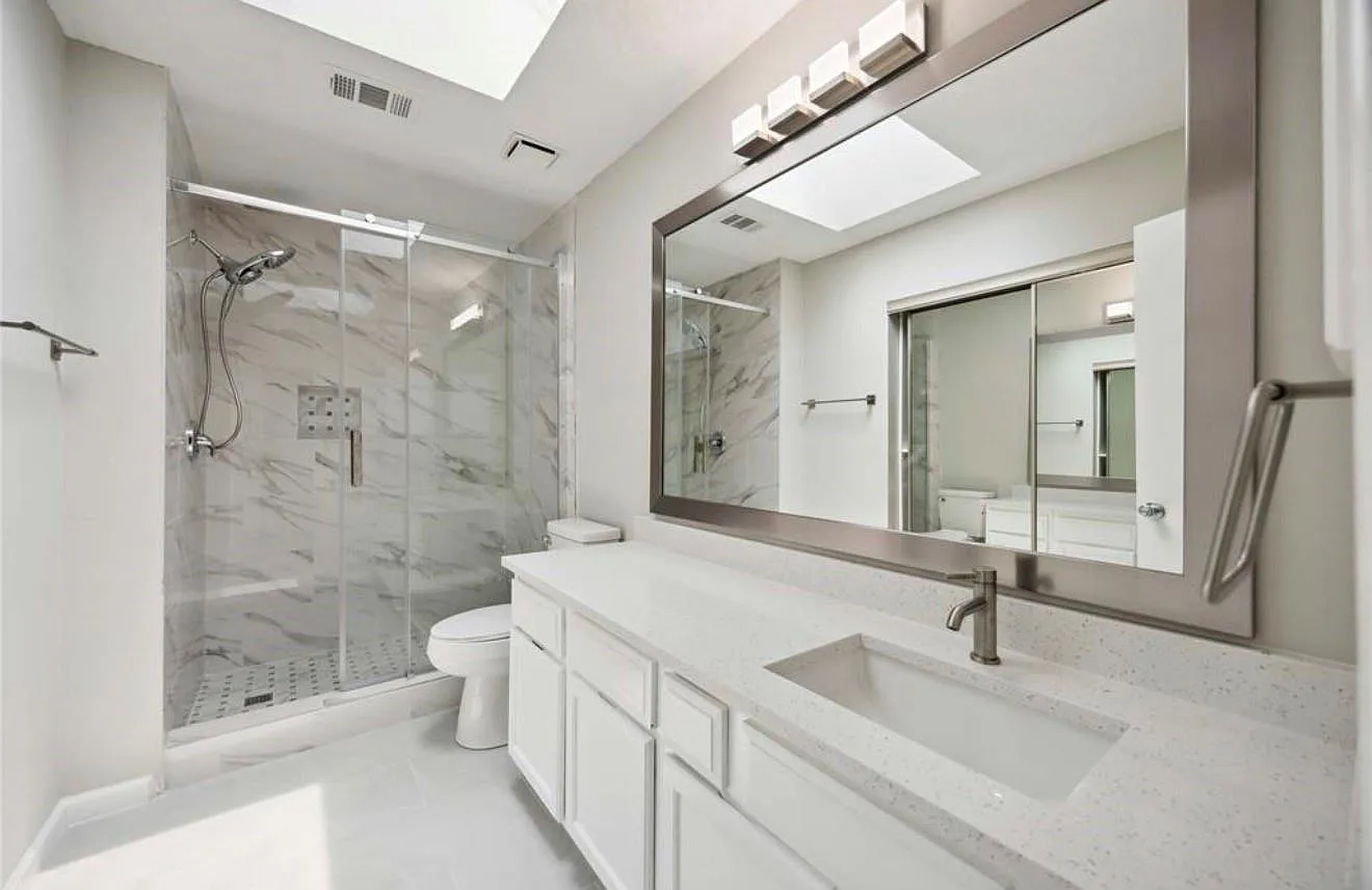 3 bed, 2.5 bath, 1671 sqft, $2,200 — Photo 3