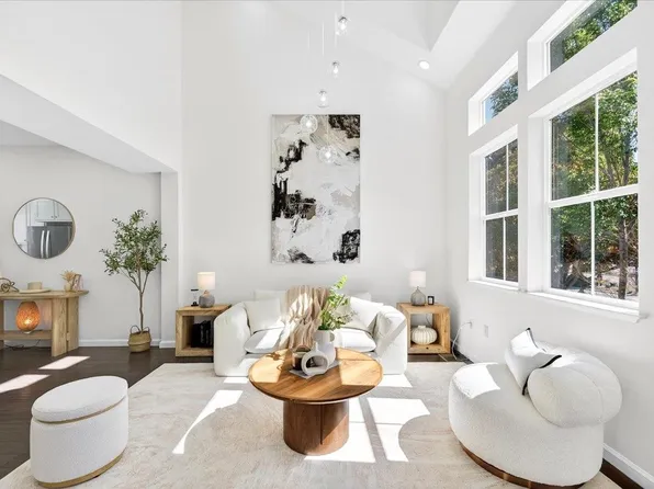 679 Pinnacles Ter, Sunnyvale, CA 94085