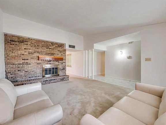 3rd image of 4128 Shagbark St