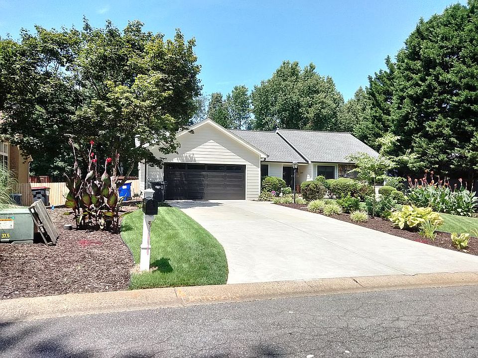 2nd image of 2255 Belle Vista Ct