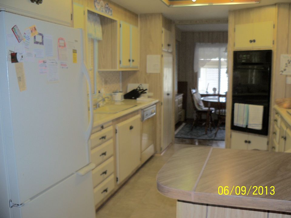 2nd image of 3210 Santa Maria Way Space 109