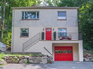 128 Lake Shore Dr, Hewitt, NJ 07421