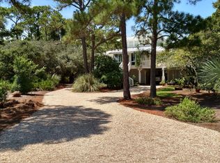 1444 Blueberry Rd, Eastpoint, FL 32328