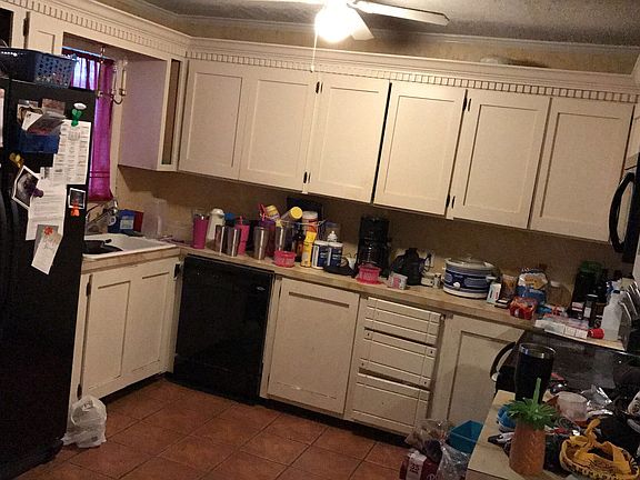 5th image of 1820 Coffee St