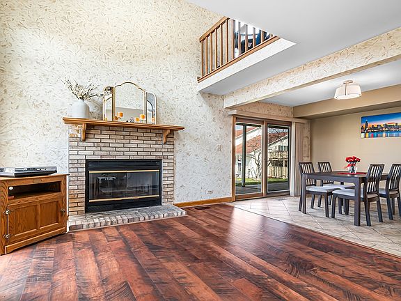 4th image of 220 Whitewood Dr