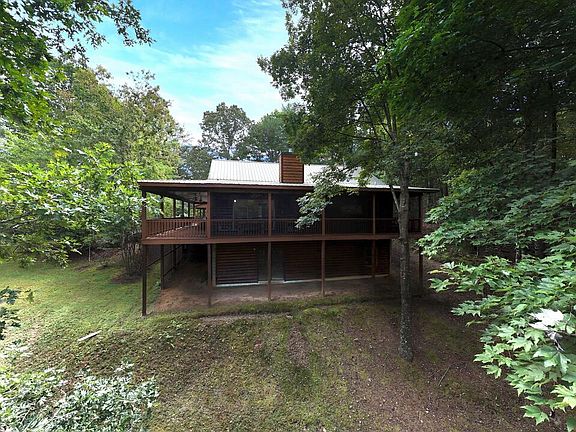4th image of 364 Brasstown Hills Rd