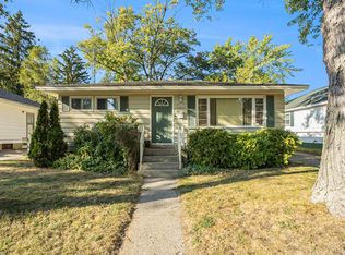 902 Mangin Ave, Muskegon, MI 49442