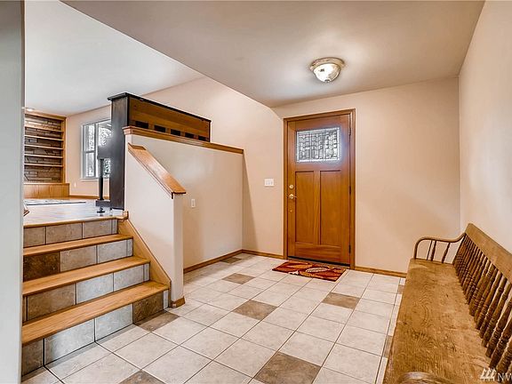 Enter into the tiled Foyer!