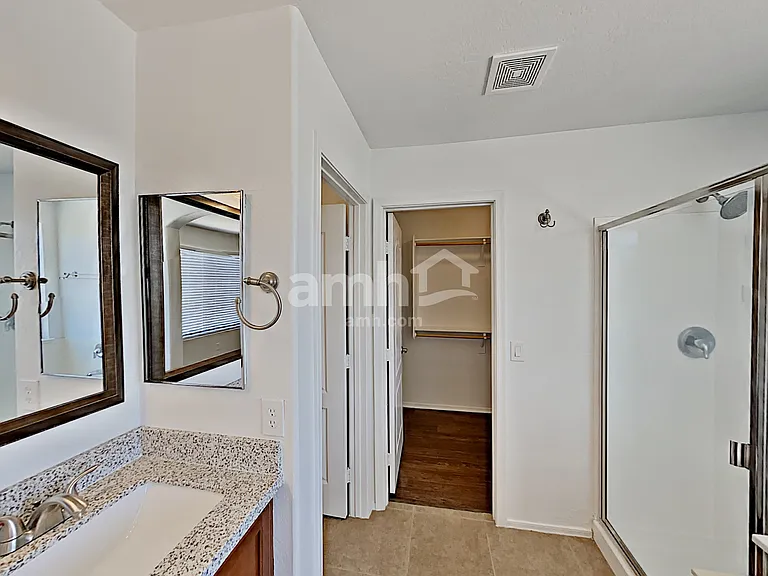 276 S 165th Dr — Photo 11