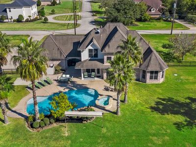 8995 Water Point Dr, Beach City, TX, 77523