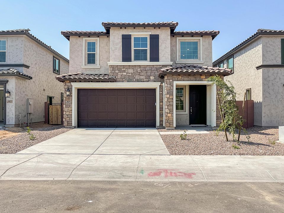 1st image of 8829 W Fleetwood Ln