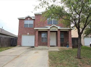 2006 Mallorca Dr, Laredo, TX 78046