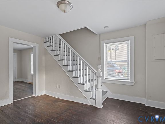 5th image of 727 Harding St