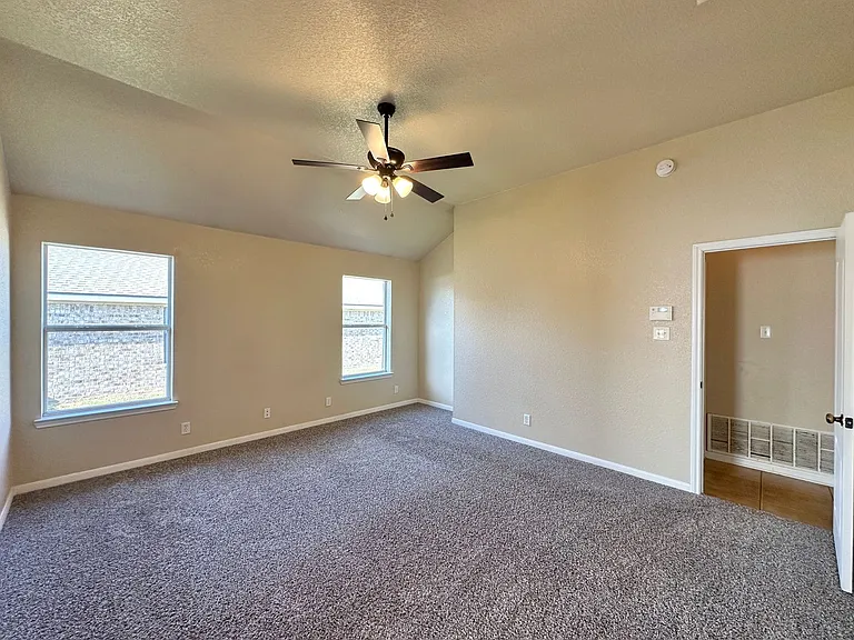 2601 Lavender Ln — Photo 19