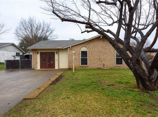 1427 Woodford Ct, Denton, TX 76209