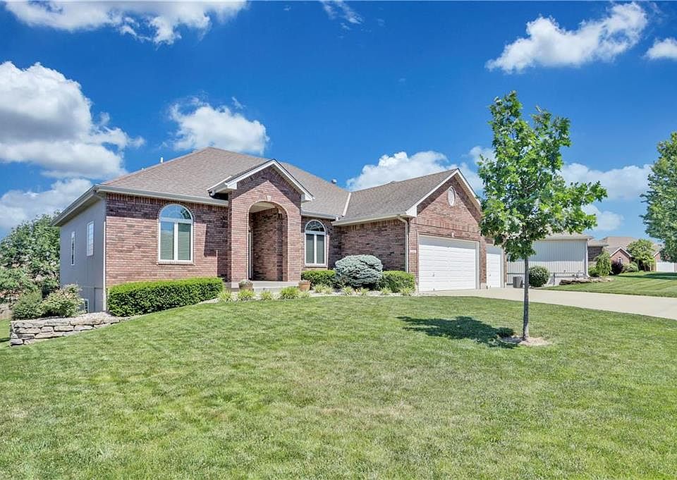 1st image of 2706 SW Shadow Creek Ct