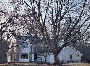 32 Timber Ridge Dr, Coal Valley, IL 61240