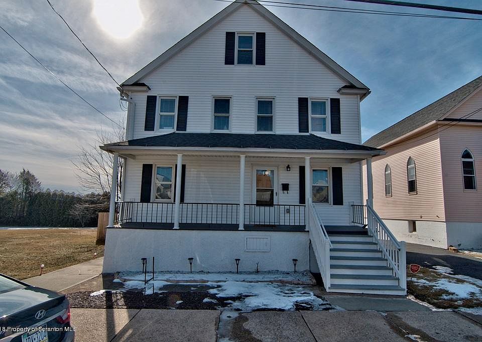 1st image of 216 W Mary St