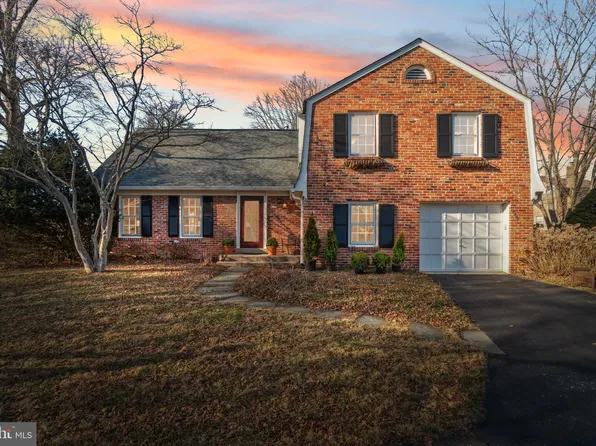 9408 Five Logs Way, Montgomery Village, MD 20886